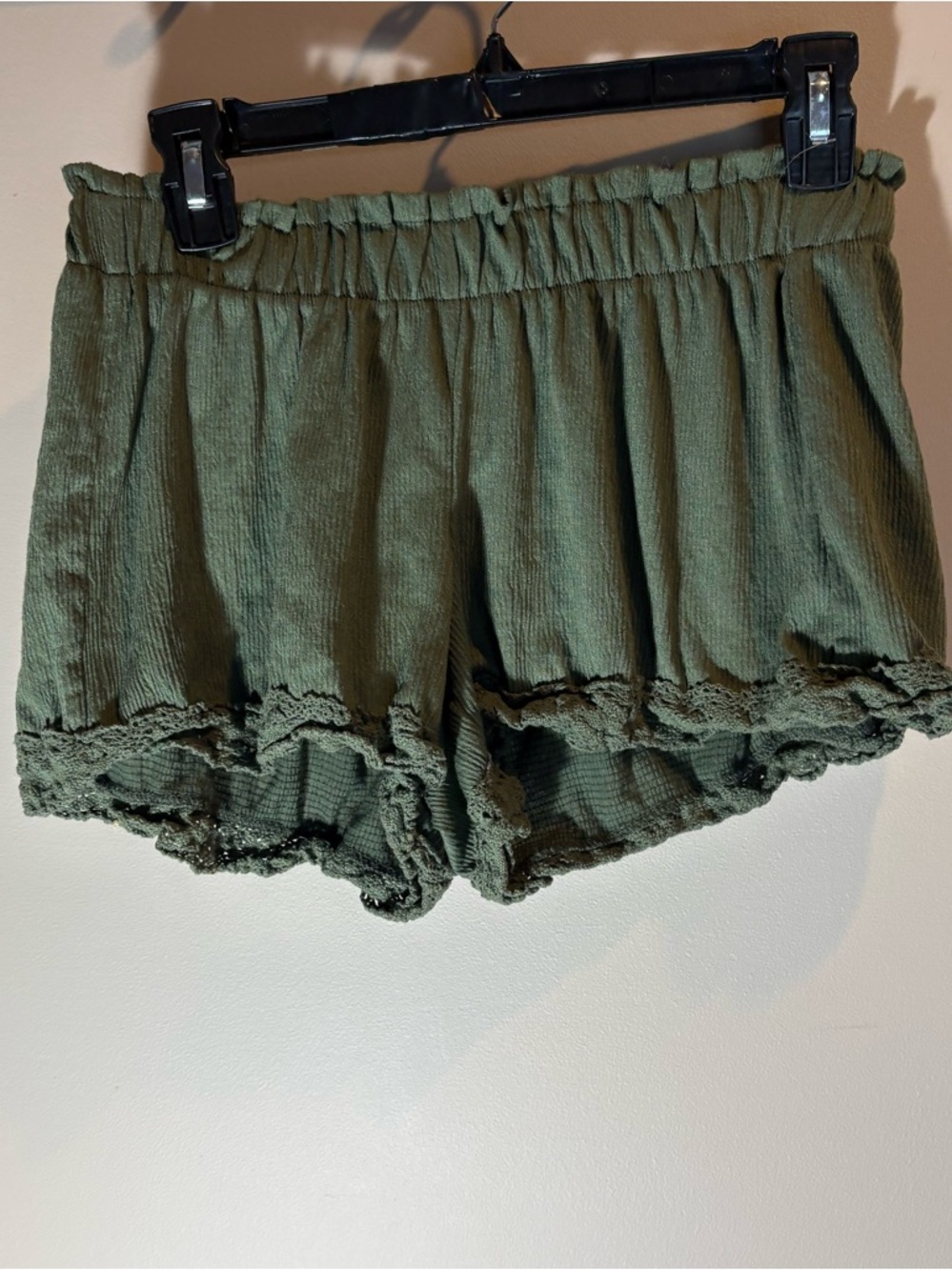 Olive Green Lightweight Ruffled Women's Shorts